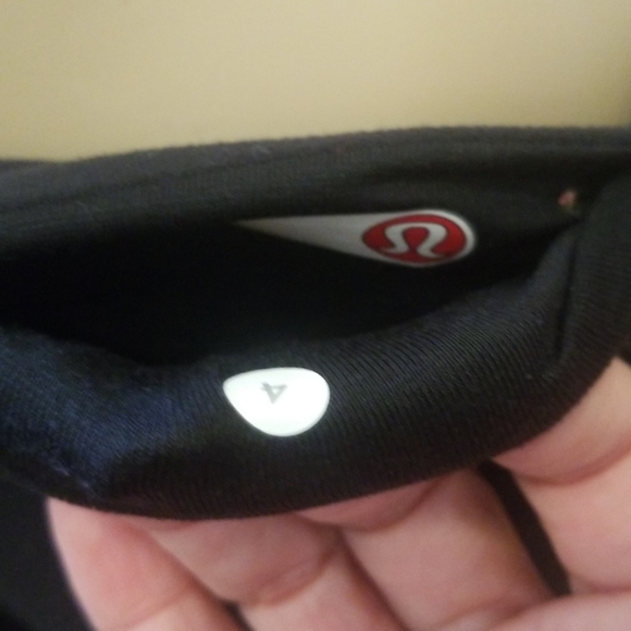 Lululemon pants - Picture 3 of 6